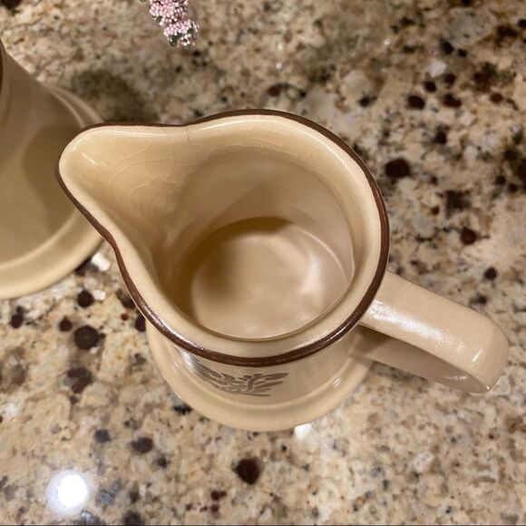 Vintage Pfaltzgraff Village Pattern Cream and Sugar Set USA Made Stoneware - Picture 5 of 11